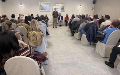 García Carbayo denuncia en Peñaranda que el Gobierno quiere convertir a los vecinos de los pueblos en ciudadanos de tercera