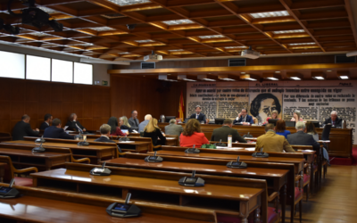 El Senado aprueba la moción del PP para que el Gobierno se sume a la celebración del centenario del nacimiento de Martín Gaite